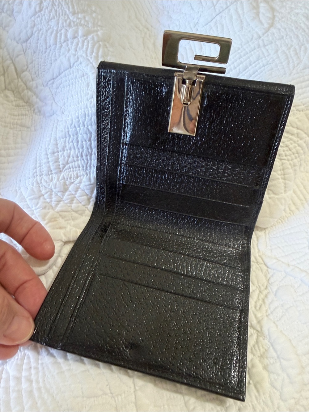 Gucci Vintage Pigskin Black Leather Women’s Wallet with Gucci G Silver Hardware - Picture 3 of 11
